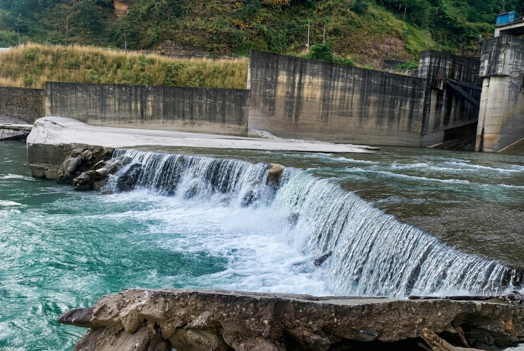 Weir & Low Head Spillway